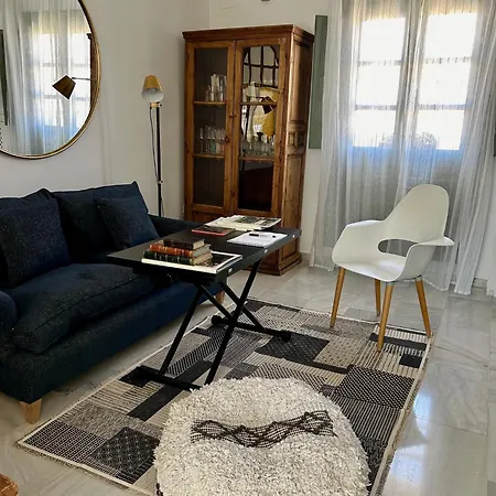 Atico Olivos Apartment *